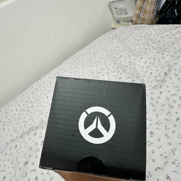 Overwatch - Le Sserafim x Overwatch 2 Limited Edition Mousepad NWT - Picture 4 of 9